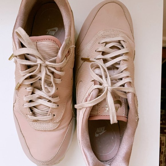 Blush Pink Nike Air Max - Picture 8 of 8